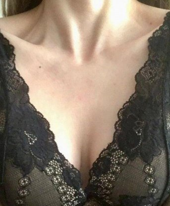 Милая и обворожительная красотка ждет в гости состоятельного мужчину. Готова подарить незабываемое удовольствие и море страсти. Фотографии подтверждают 100% соответствие! 7548, 27 лет